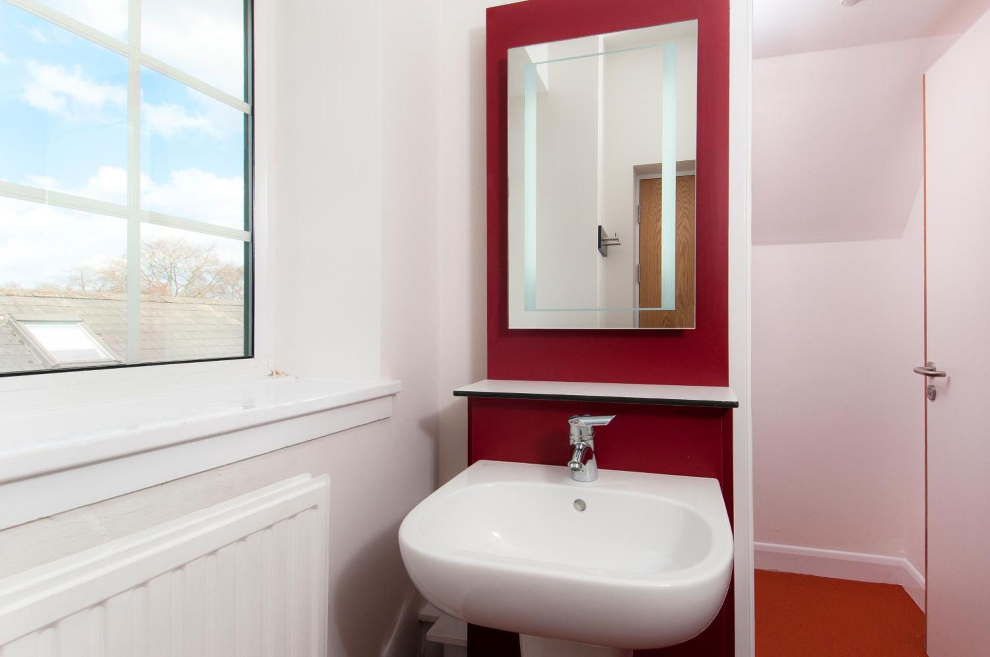 8 Bed Private Room Ensuite,683143710:JPEG